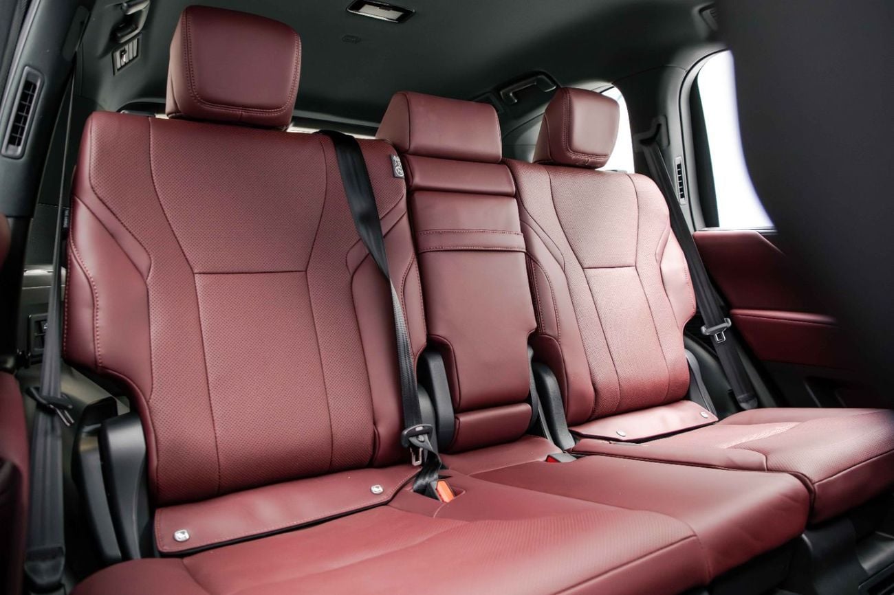 لكزس LX 500 D 3.3L - Graphite Black Inside Crimson | Export Only