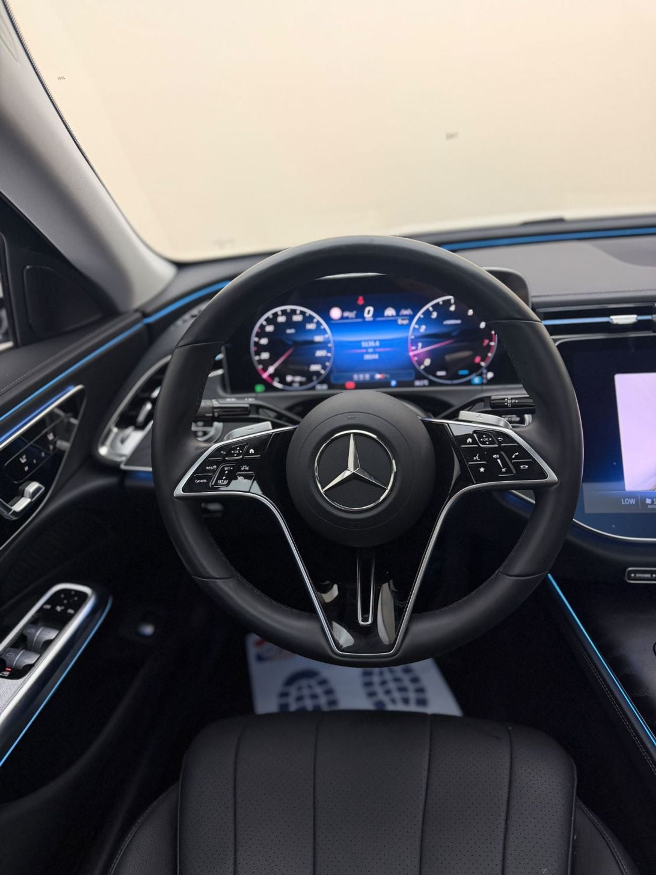 Mercedes Benz E200