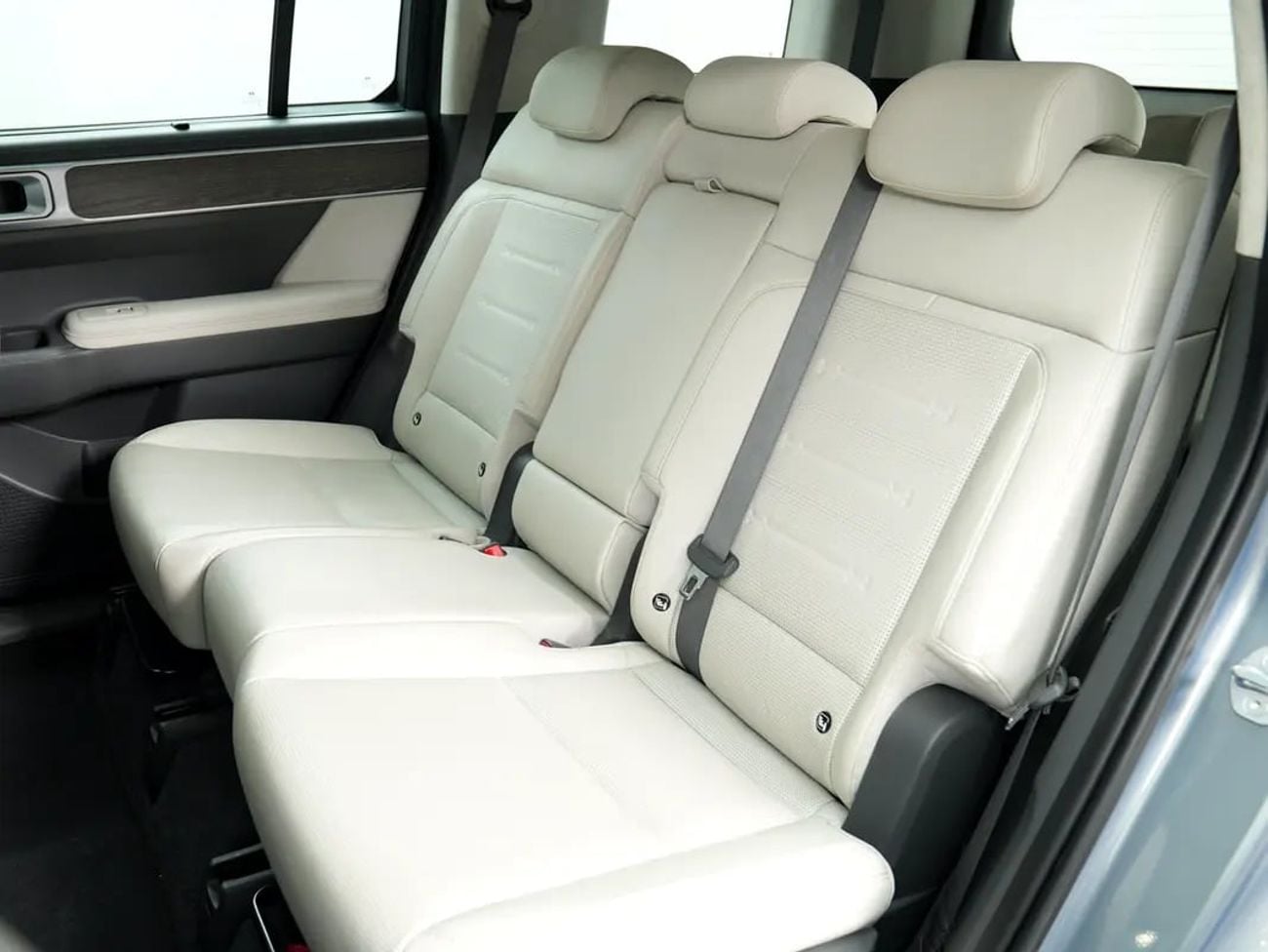 Hyundai Santa Fe COMFORT SE | GCC Specs | Brand Condition