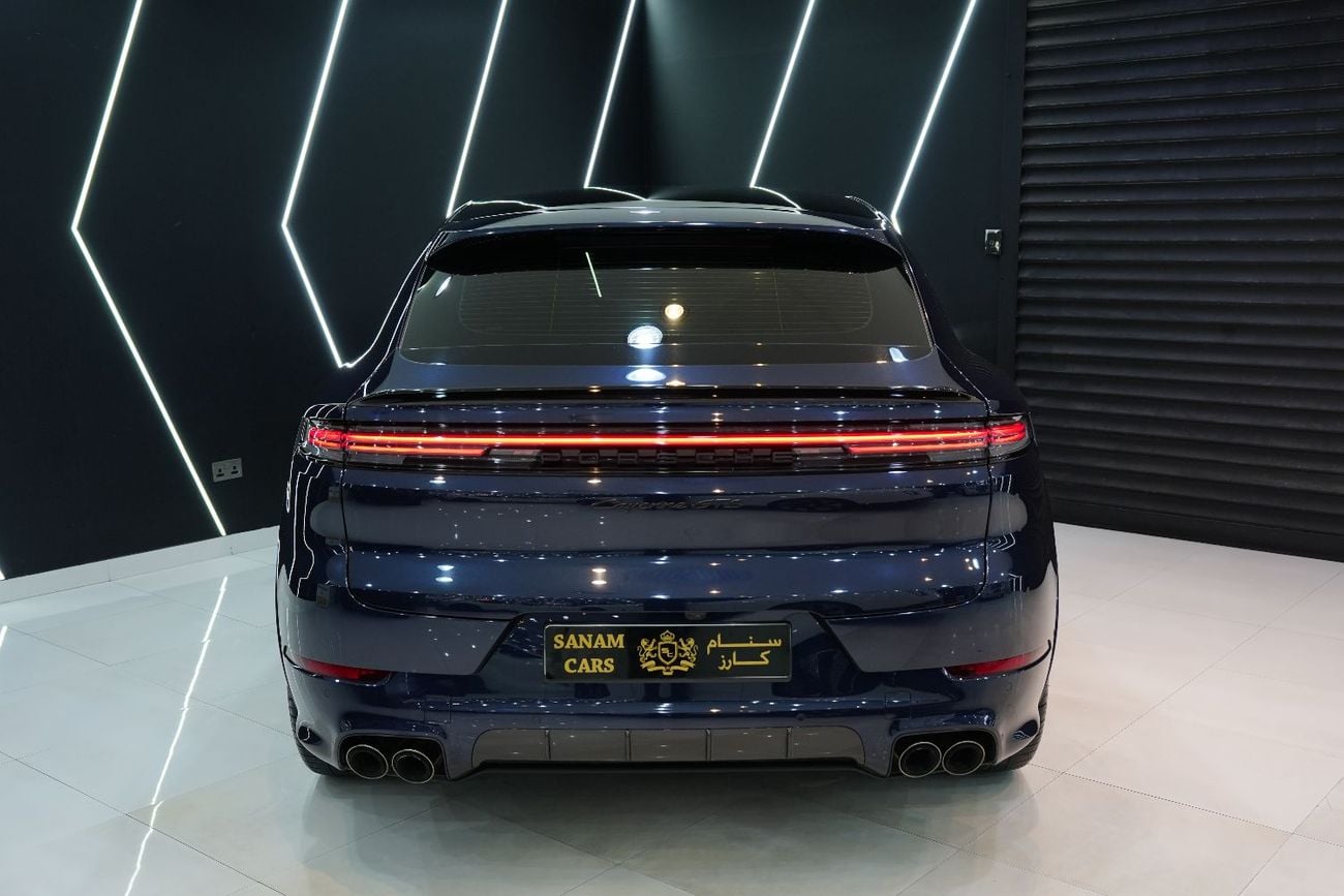 Porsche Cayenne GTS Coupe, Carbon Design Pack, Passenger Display, Burmester Audio, Dealer Warr!