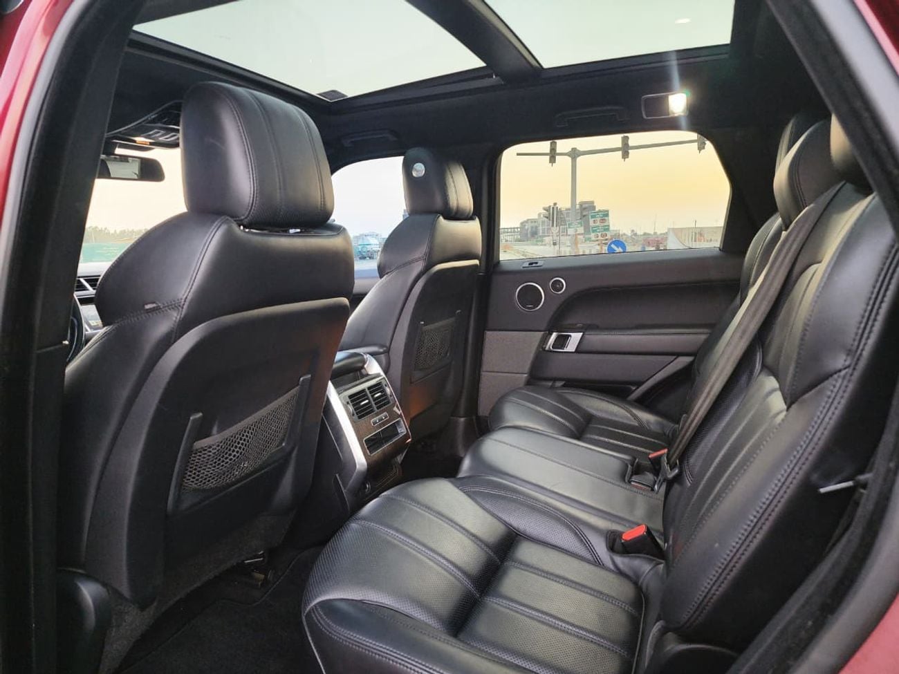 Land Rover Range Rover Sport SVR American upgrade