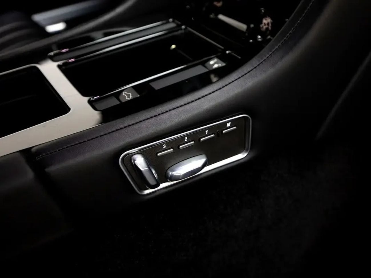 Aston Martin DB9 Vengeance By KAHN