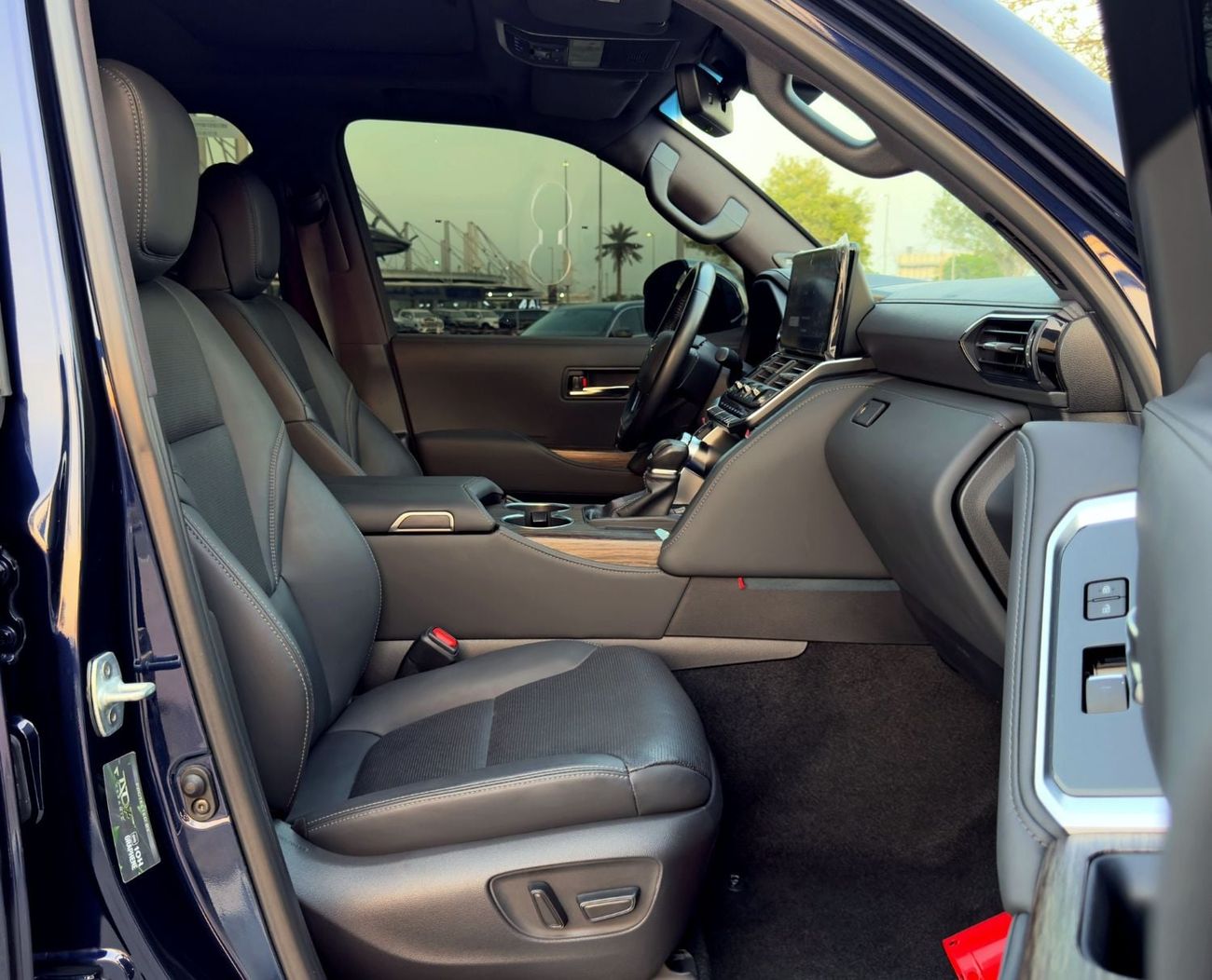 Toyota Land Cruiser VXR 2023 Toyota Land Cruiser VXR 4.0, Dealer Warranty, GCC Specifications