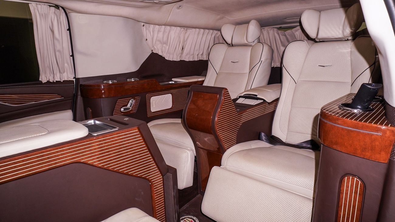 Cadillac Escalade Premium Luxury Platinum 6.2L AWD