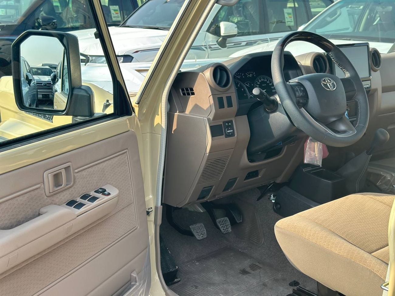 تويوتا لاند كروزر 70 LC76 LX