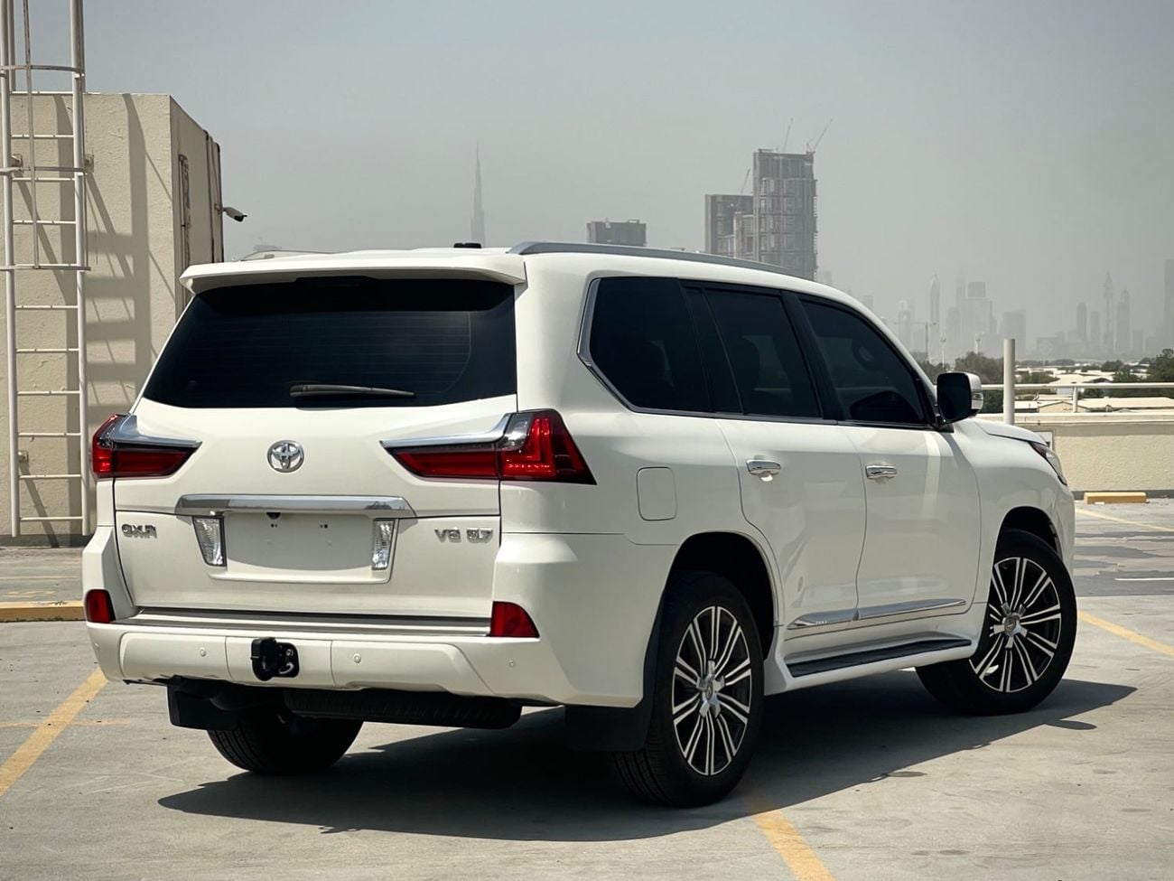 Toyota Land Cruiser GXR Lexus Bodykit | GCC