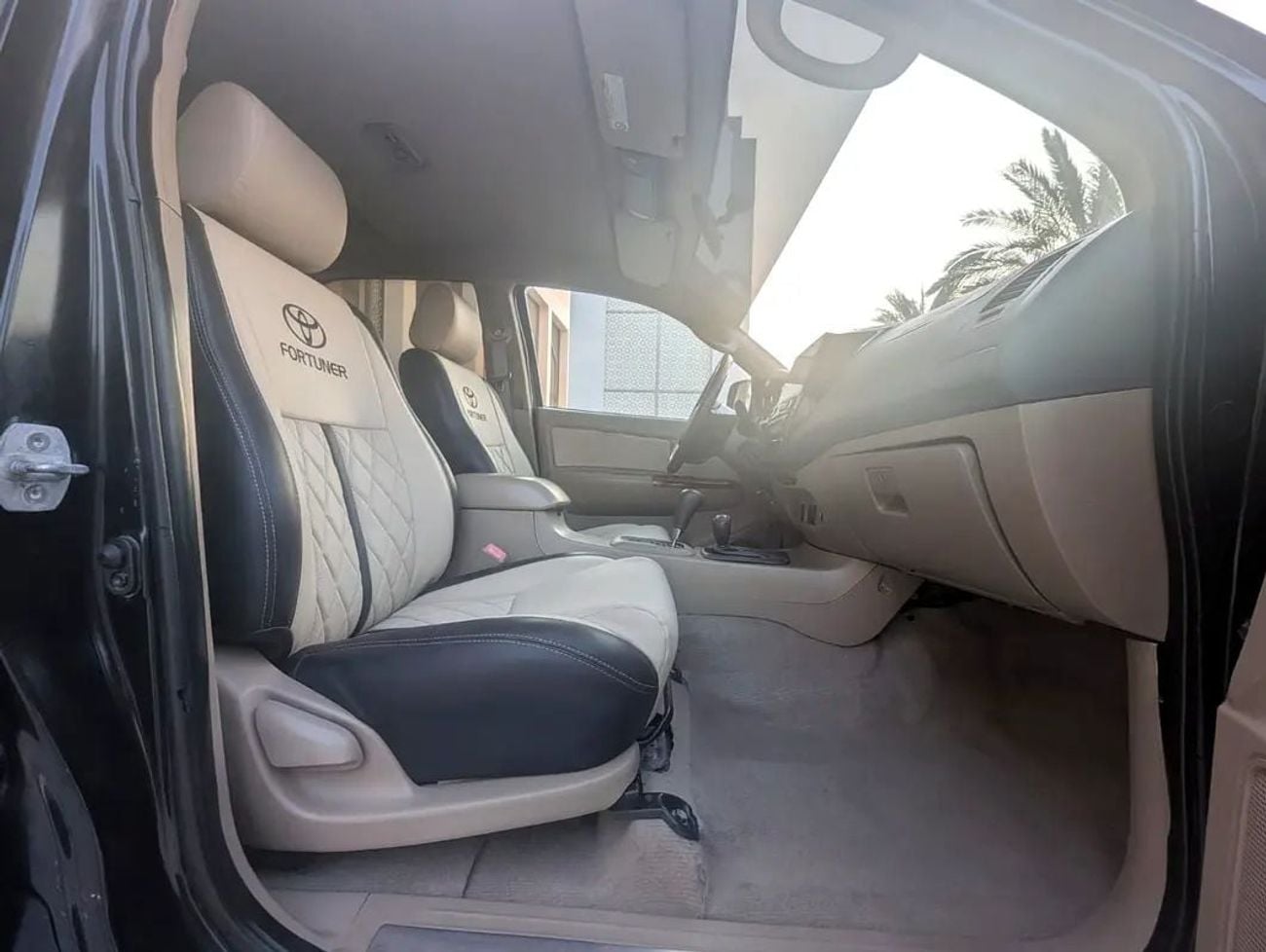 Toyota Fortuner TOP GCC Specs Facelifted 2023 V6 4.0L Interior and Exterior Excellent Condition