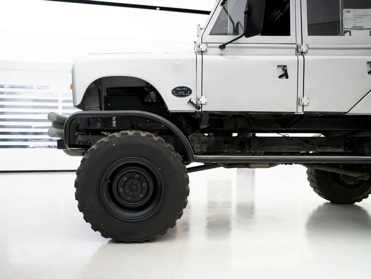 Land Rover Defender Worldwide 1/2 Worldwide | BIGFOOT MK-2 | Good condition.