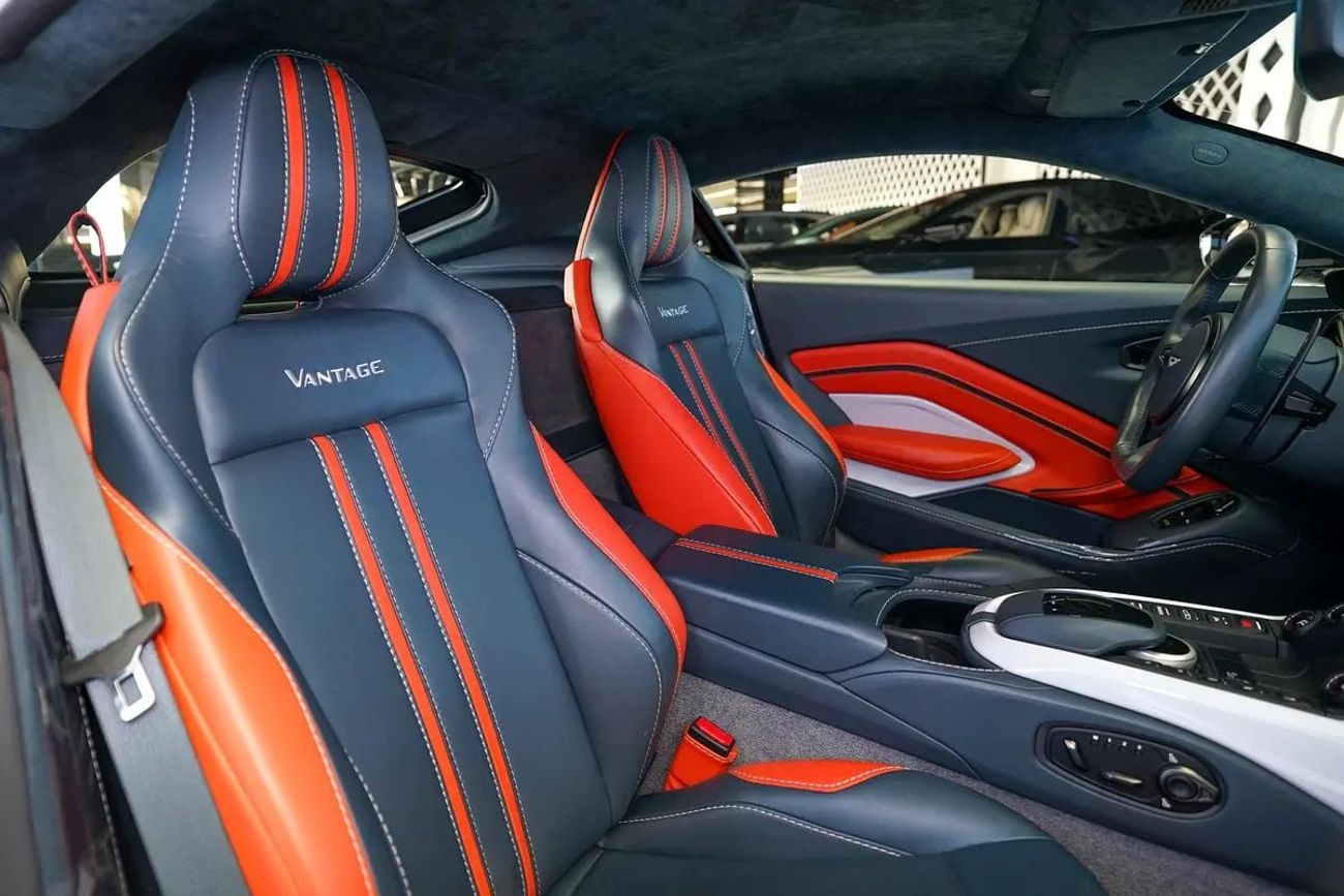 أستون مارتن فانتيج Std 4.0L