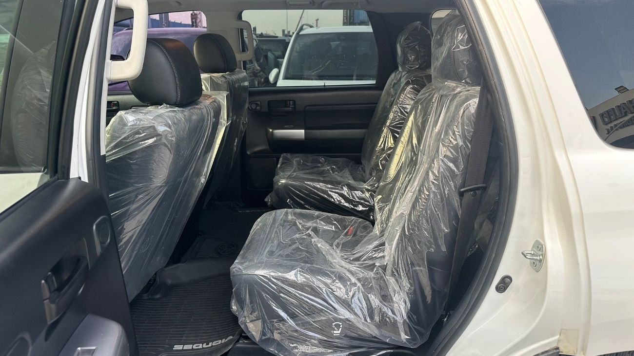 Toyota Sequoia