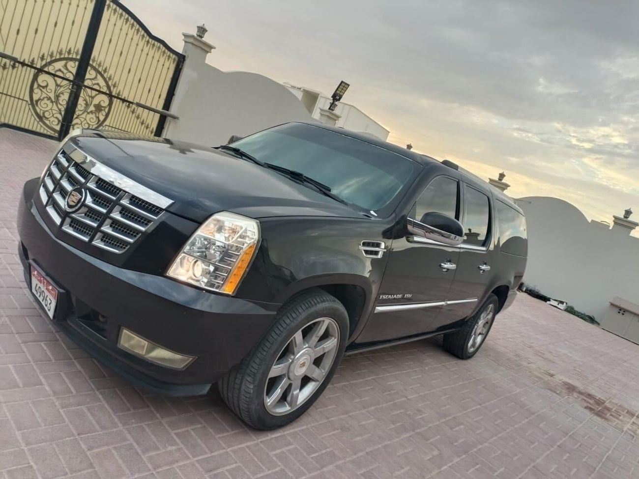 Cadillac Escalade ESV PREMIUM