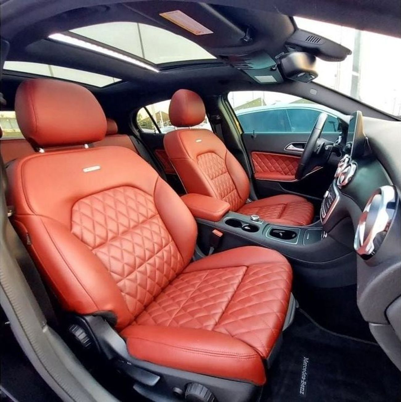 Mercedes Benz GLA250 STANDARD