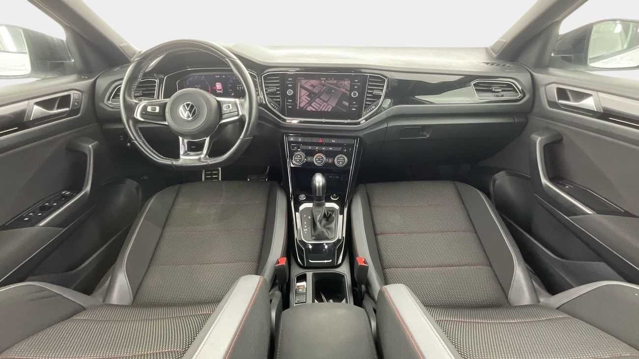 فولكس واجن T ROC SPORT BLACK EDITION | شامل الضمان | 0 ﺪﻔﻋﺓ ﺃﻮﻟﻯ