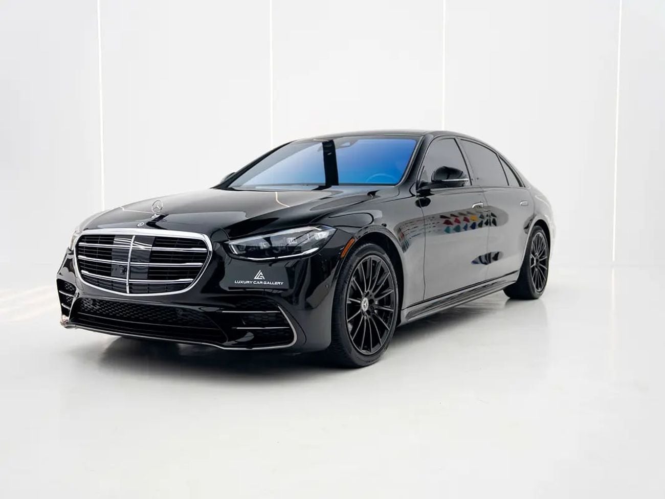 مرسيدس بنز S 500 4MATIC L Burmester Sound | Heated & Ventilated Seats