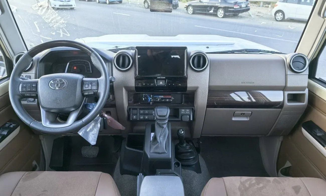 Toyota Land Cruiser 70 LC76 LX TOYOTA LAND CRUISER LC76 | 2.8L DIESEL | DVD CAMERA | LEATHER SEATS | 5 DOOR | FULL OPTION