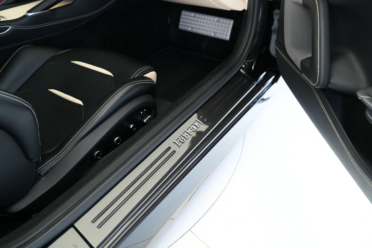 Ferrari GTC4 LUSSO