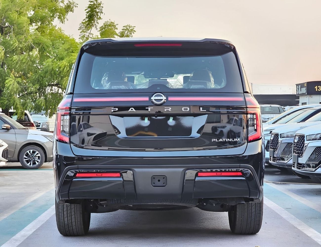Nissan Patrol LE PLATINUM TURBO || 3.5L PETROL V6 4WD | FULL OPTION (CODE # NPLEP)