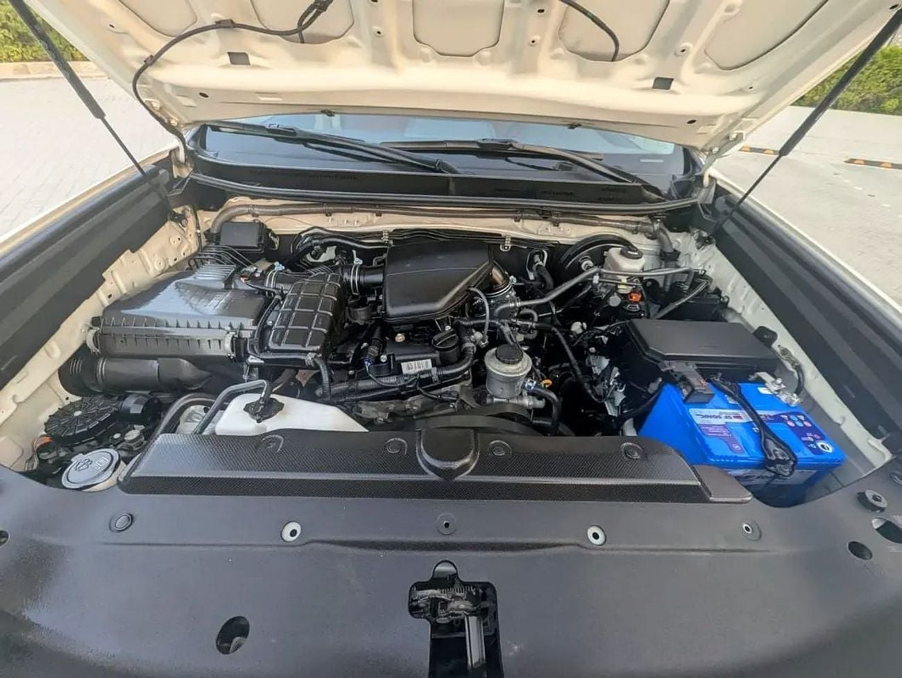 Toyota Prado EXR GCC Specs V4 2.7L Interior and Exterior Excellent Condition