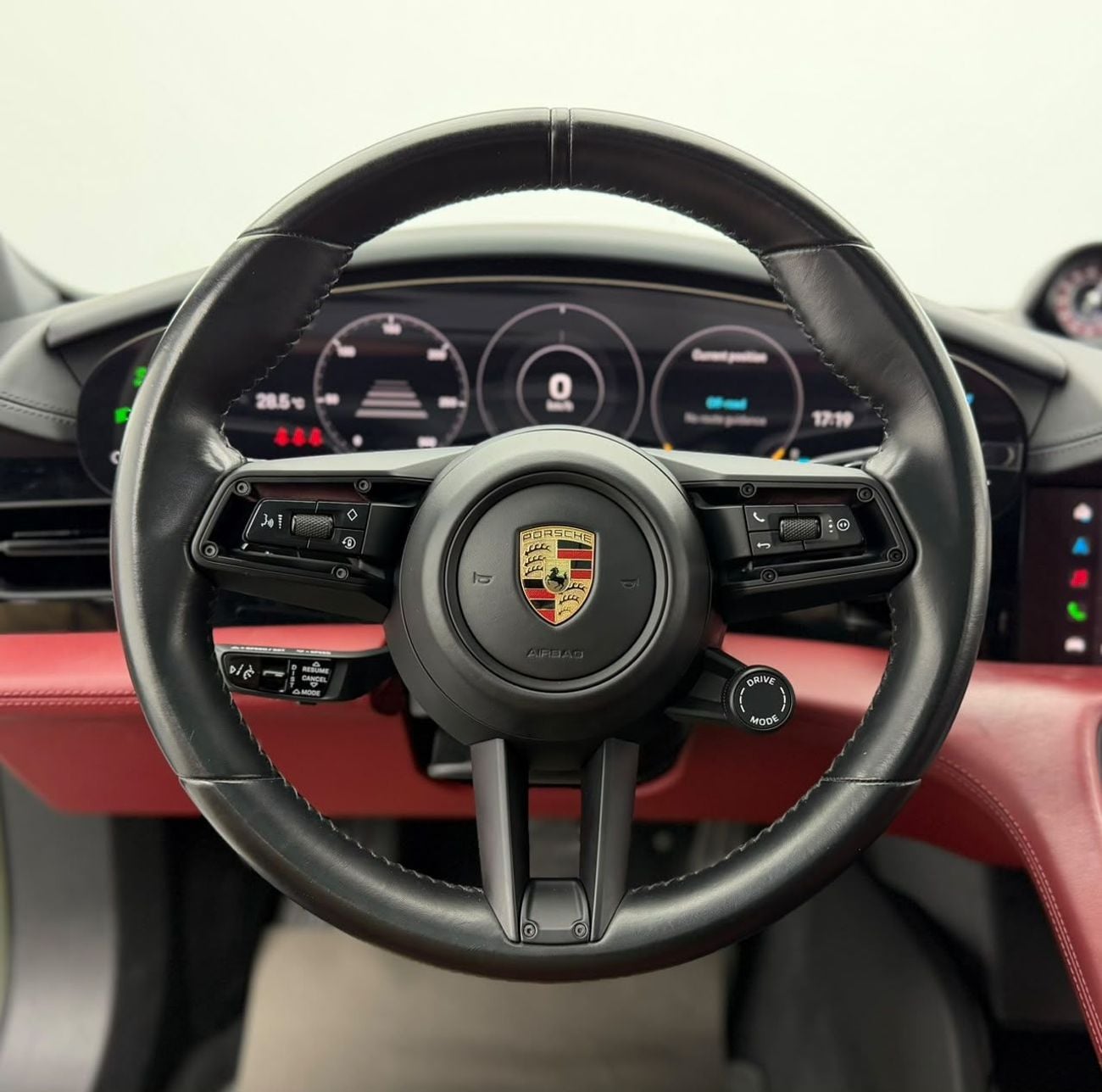 Porsche Taycan 4