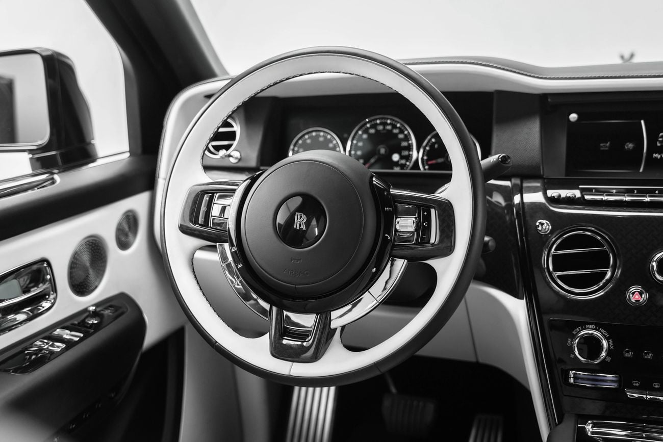 Rolls Royce Cullinan BLACK BADGE