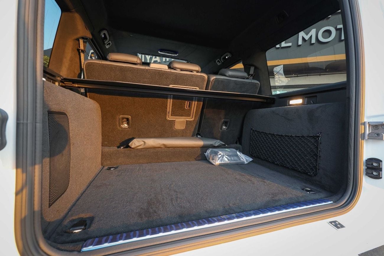 Mercedes Benz G63 AMG STANDARD Night Package