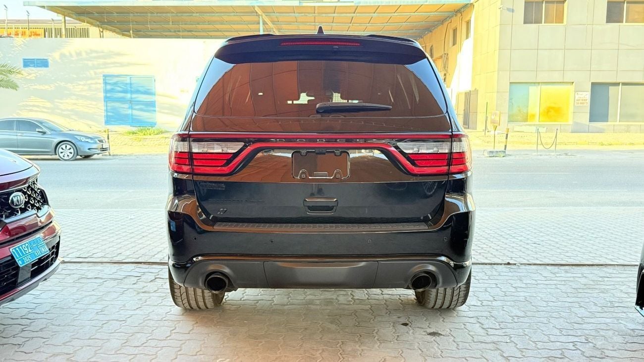 دودج دورانجو SRT HELLCAT V8 supercharged 6.2L