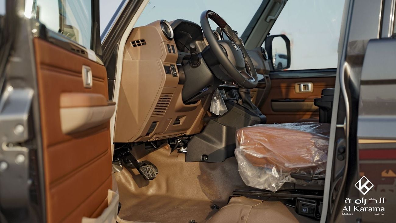 Toyota Land Cruiser Pick Up LX 2.8L - Diff Lock - Automatic 4x4 Transmission - Rear Camera - Leather Seats - Cool Box - LDA