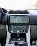 Jaguar F-PACE SVR