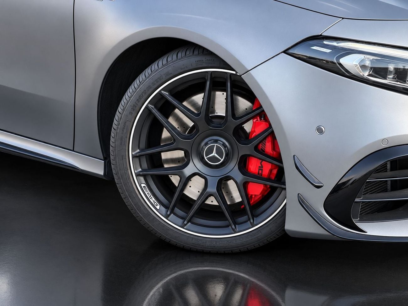 Mercedes Benz A45 AMG- S