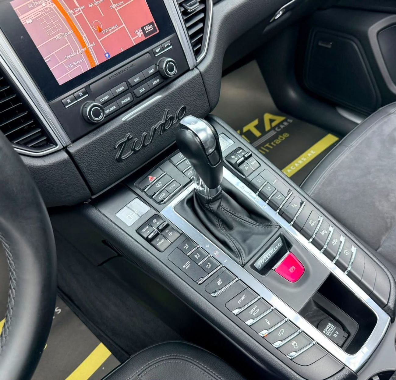 بورش ماكان TURBO