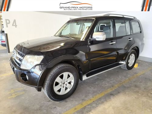 ميتسوبيشي باجيرو GLS LOWLINE