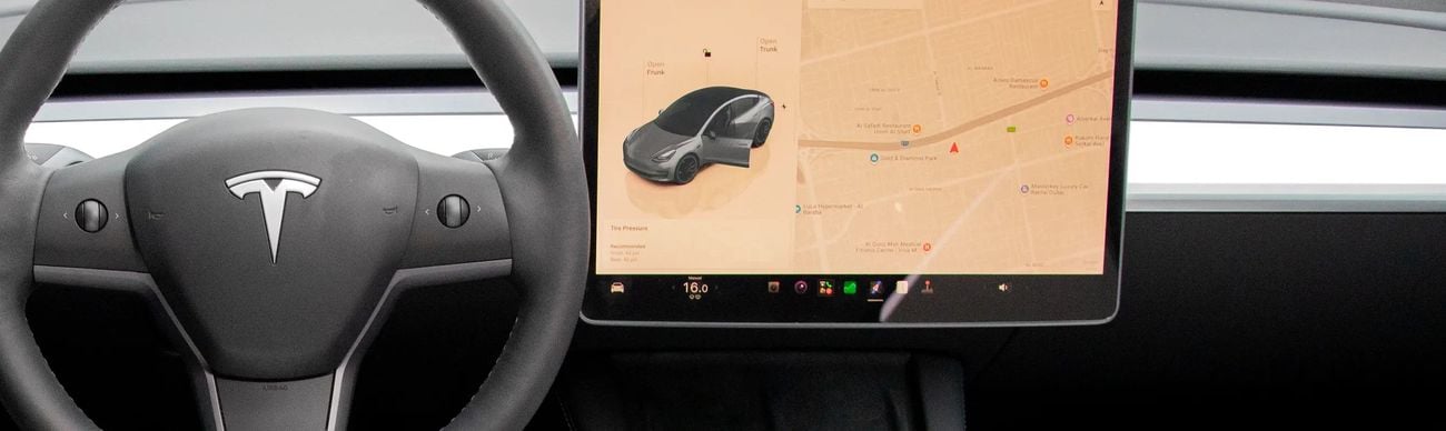 Tesla Model Y PERFORMANCE Dual Motor AWD • Warranty • GCC Spec