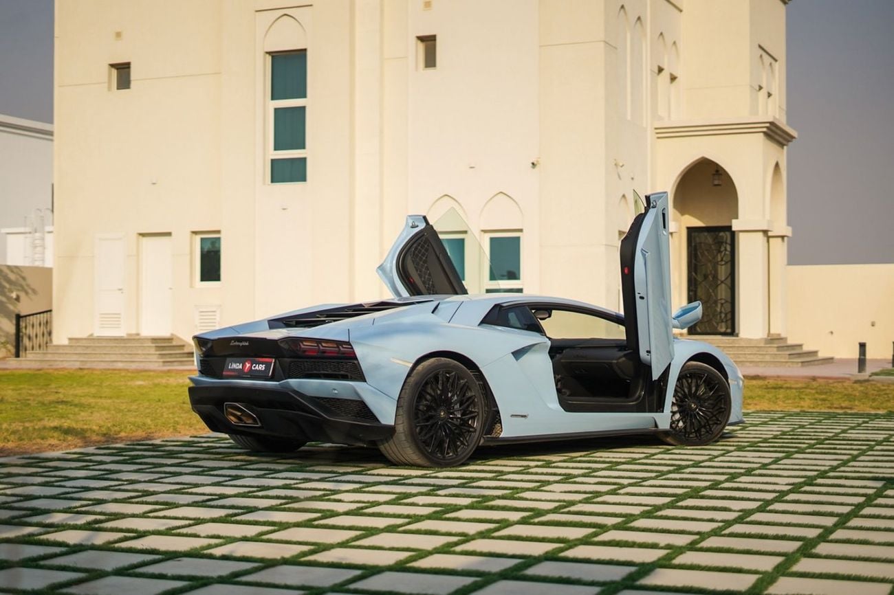 Lamborghini Aventador S Lamborghini Aventador S 2018 Korean Specs (On an appointment basis)