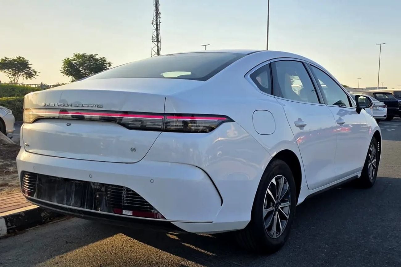بي واي دي ديسترويار 05 55 Luxury Edition Chinese Specs