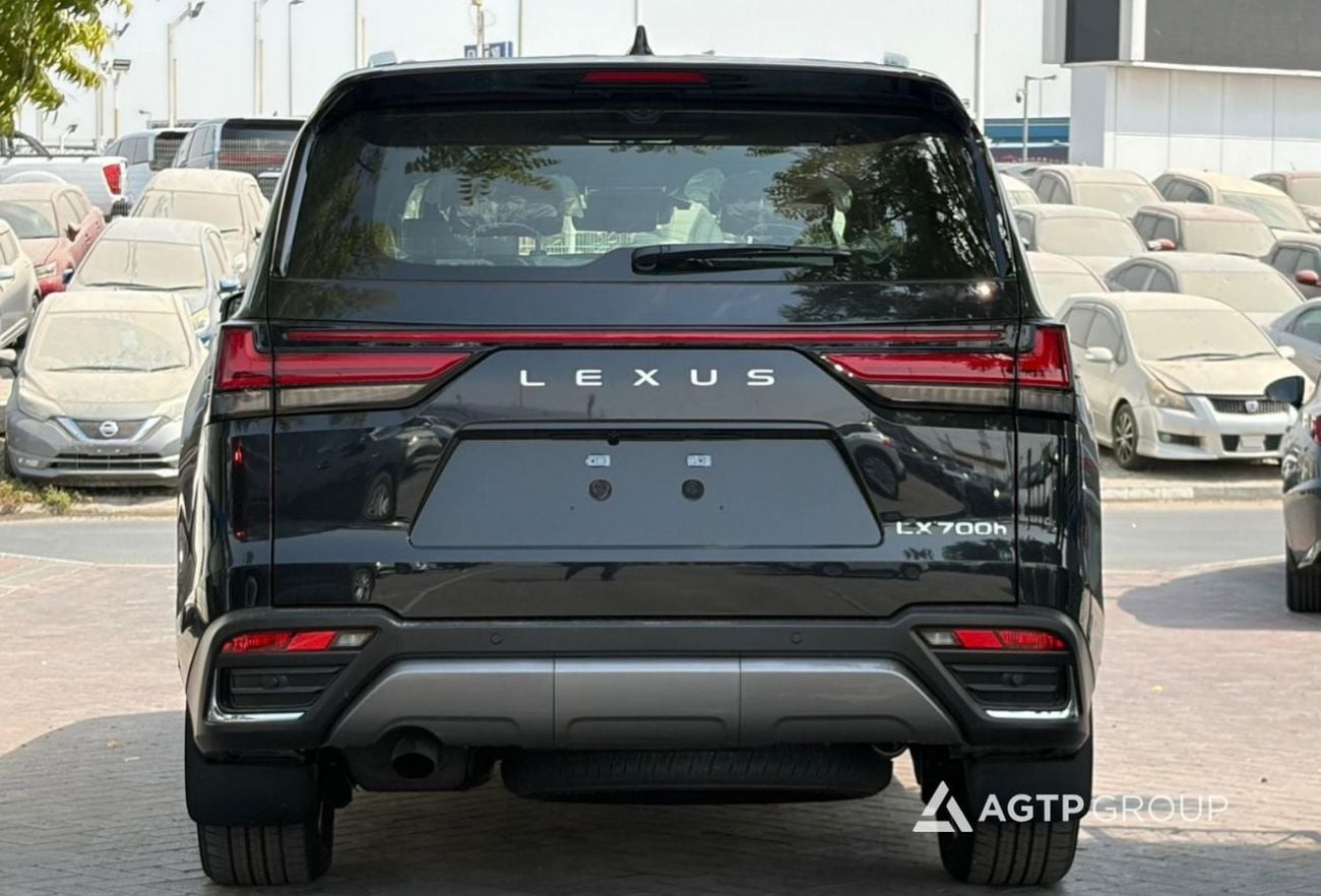 لكزس LX 700h سيجنتشر محرك هجين ثنائي التوربو سعة 3.5 لتر | كامل المواصفات | جلد عنابي | دفع رباعي | 2026 | مواصفات خليجية