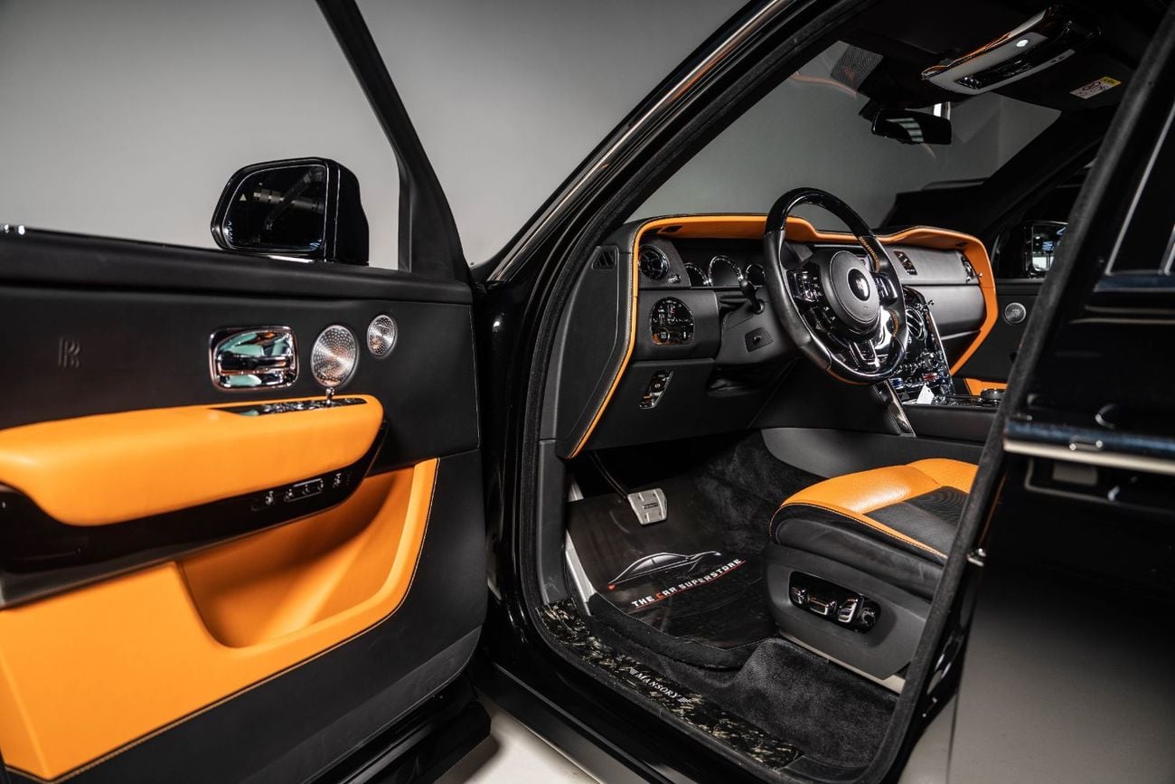 رولز رويس كولينان STANDARD 2020 - ROLLS ROYCE CULLINAN - MANSORY KIT - TWO TONE INTERIOR - FULLY LOEADED - IMMACULATE CAR