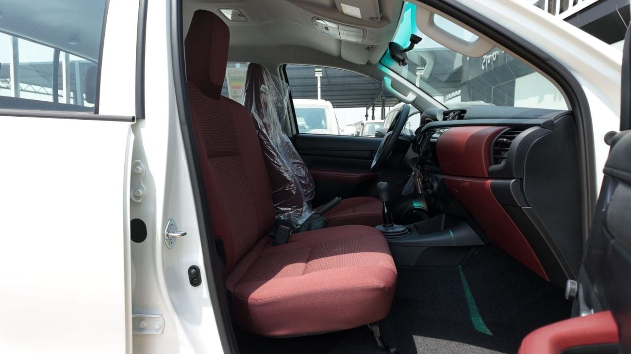 Toyota Hilux DLX 2.4L diesel 4WD 2026