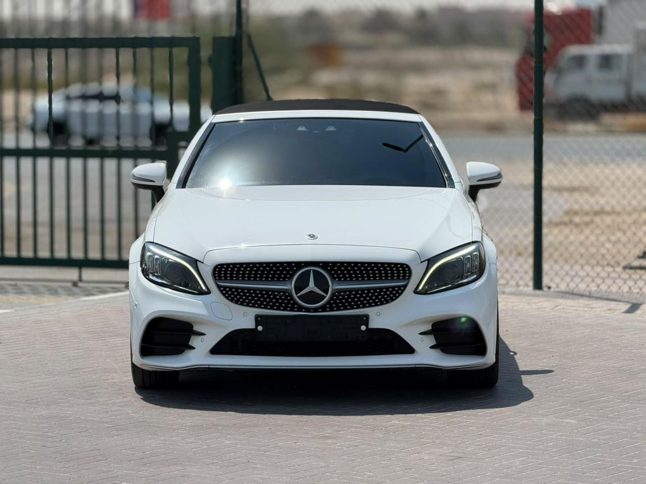 مرسيدس بنز C 200 PREMIUM PLUS سعر تصدير سيارة 2.0 لتر تيربو موديل 2021: 93,000 درهم إماراتي