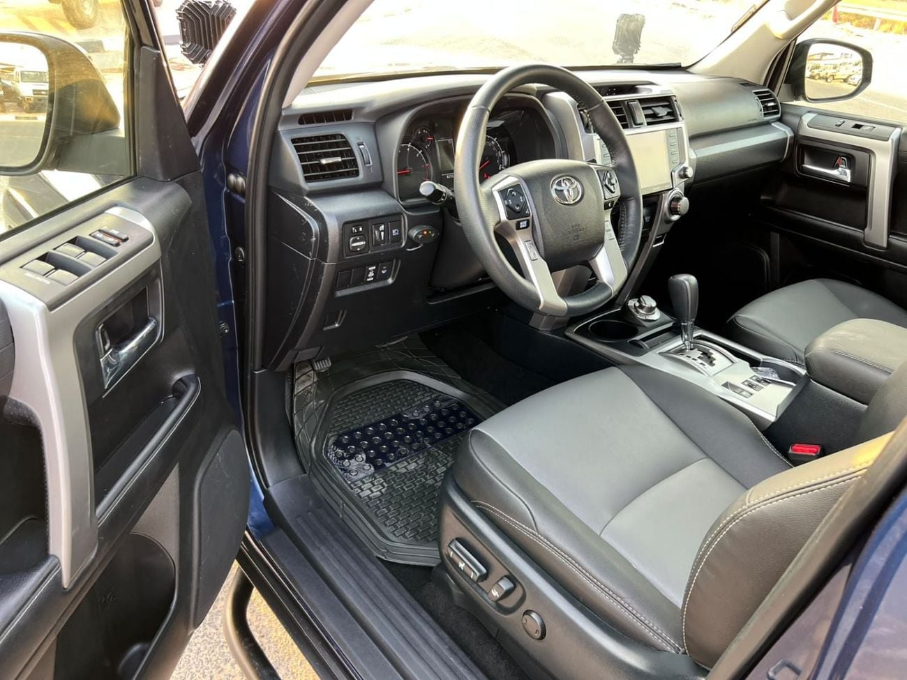 Toyota 4Runner TRD Off-Road 2024 Model 4x4 , Sunroof and Original leather seats