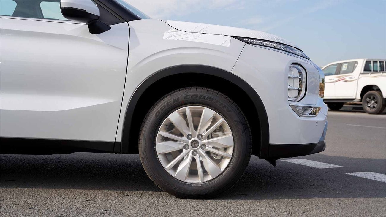 ميتسوبيشي آوتلاندر GLX MIDLINE جديد كلياً 2026 ميتسوبيشي أوتلاندر هاي لاين (GO3) 2.5 لتر | SUV بـ 7 مقاعد | مواصفات GCC
