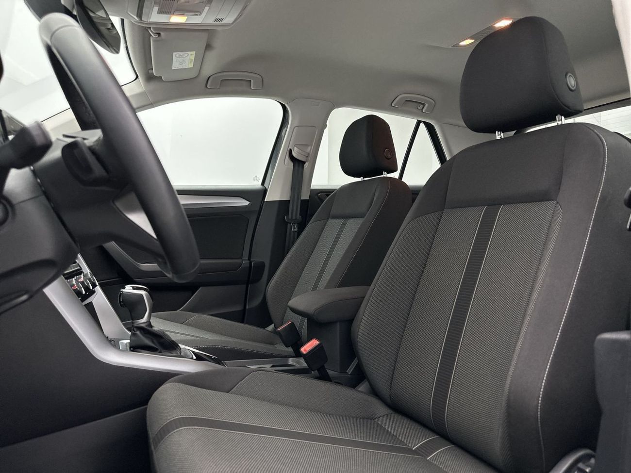 Volkswagen T-ROC LIFE with Camera 1.4L | Adaptive Cruise Control | Multi-color Digital Cockpit | VW Certified
