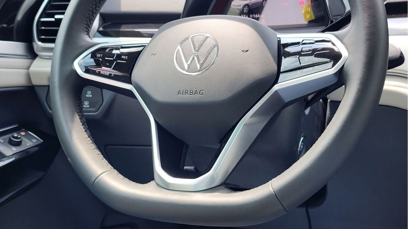 Volkswagen ID.6 PRO
