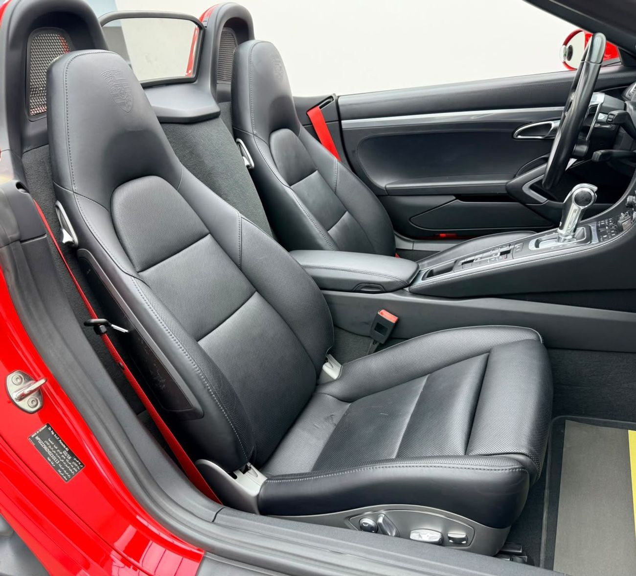 Porsche 718 Boxster 2017 Porsche 718 Boxster ,Porsche Warranty + Full Service History ,Excellent Condition, GCC