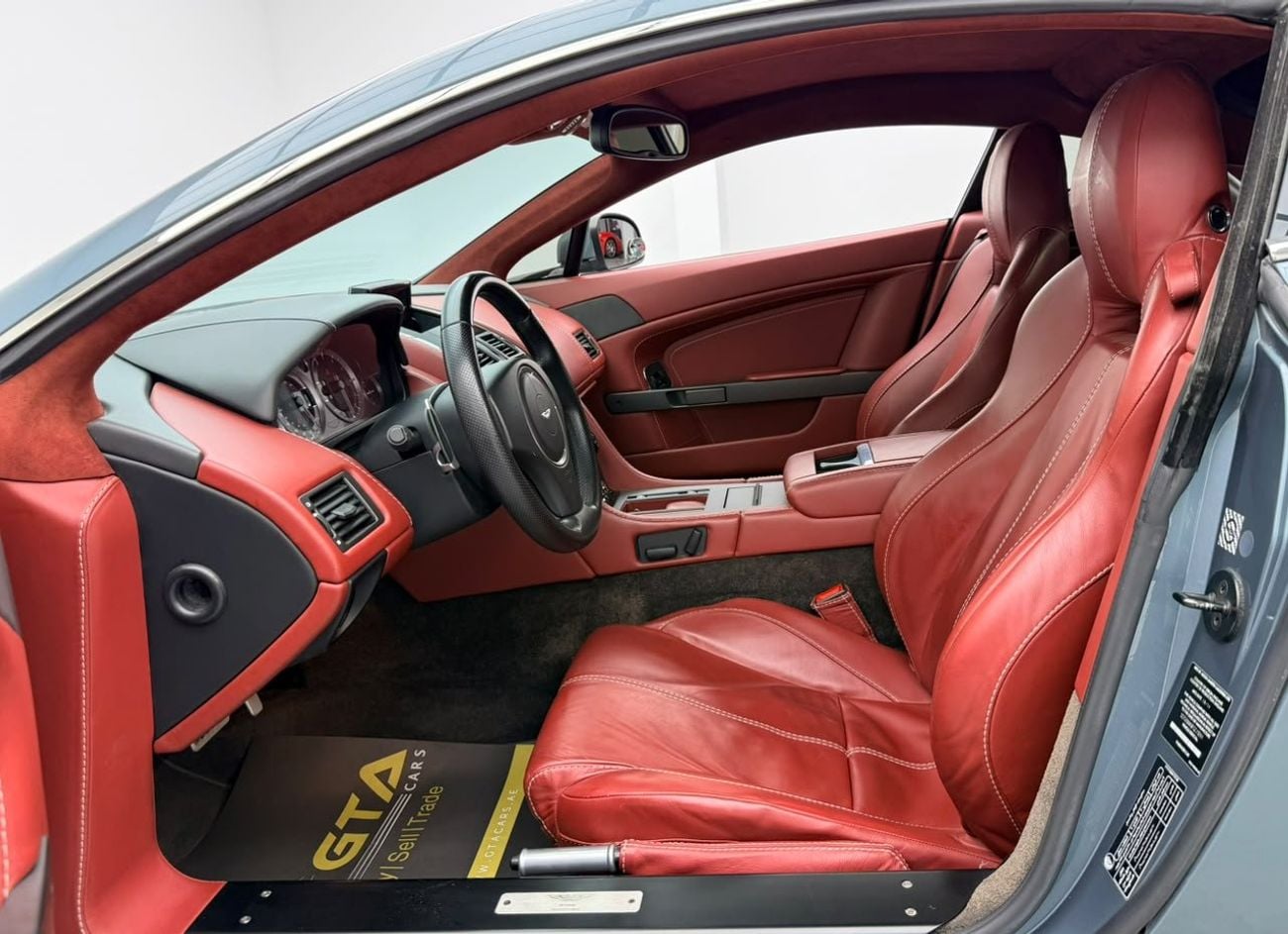 Aston Martin Vantage S 2015 Aston Martin Vantage V8, Full Aston Martin Service History, Excellent Condition, GCC