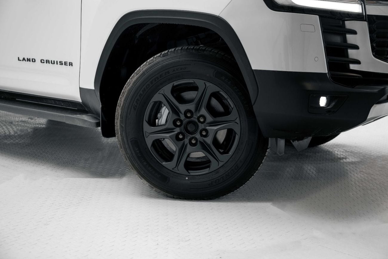 Toyota Land Cruiser GR SPORT 3.5L - Precious White Pearl Inside Black & Red | Export Only