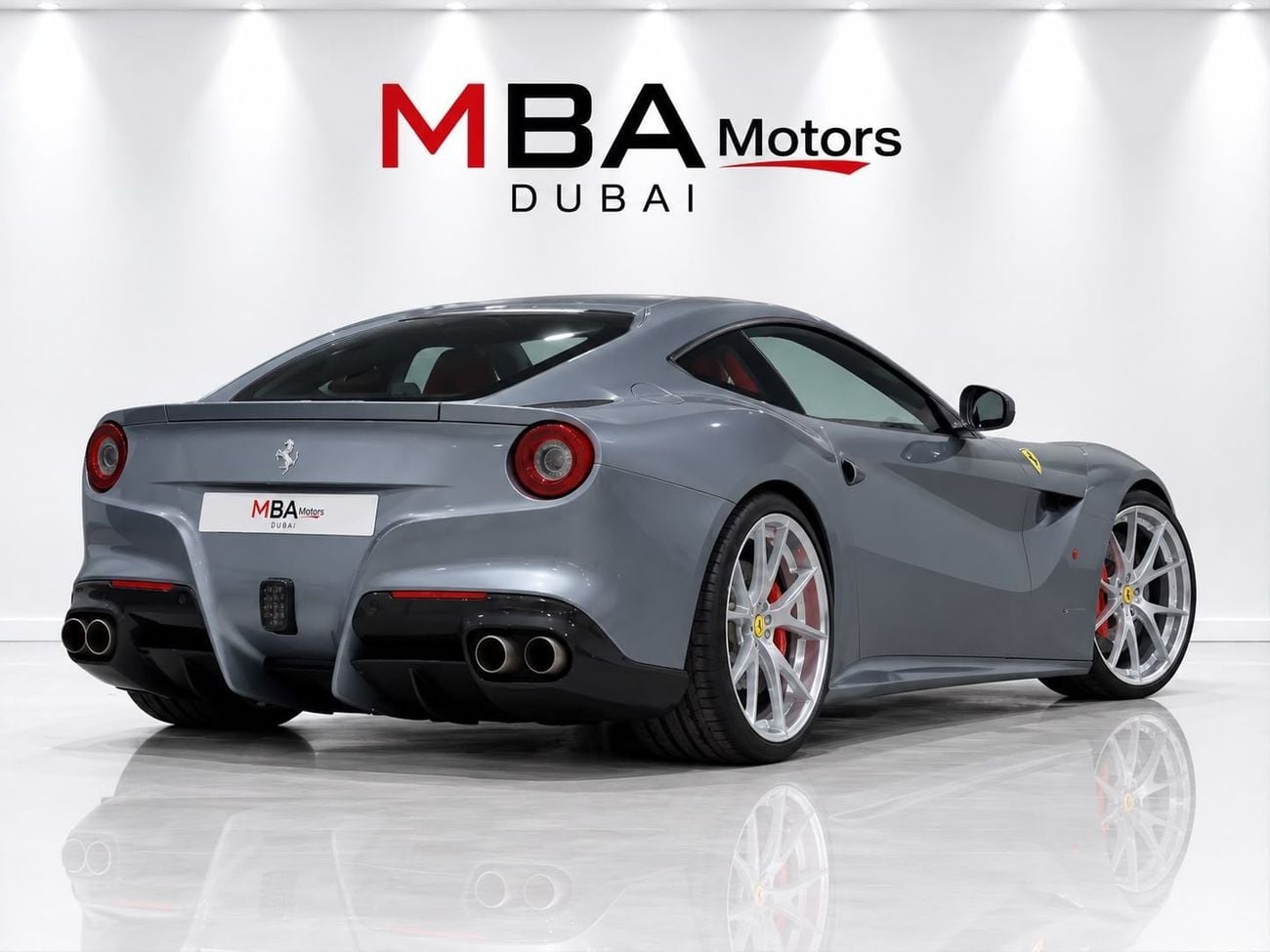فيراري F12 BERLINETTA