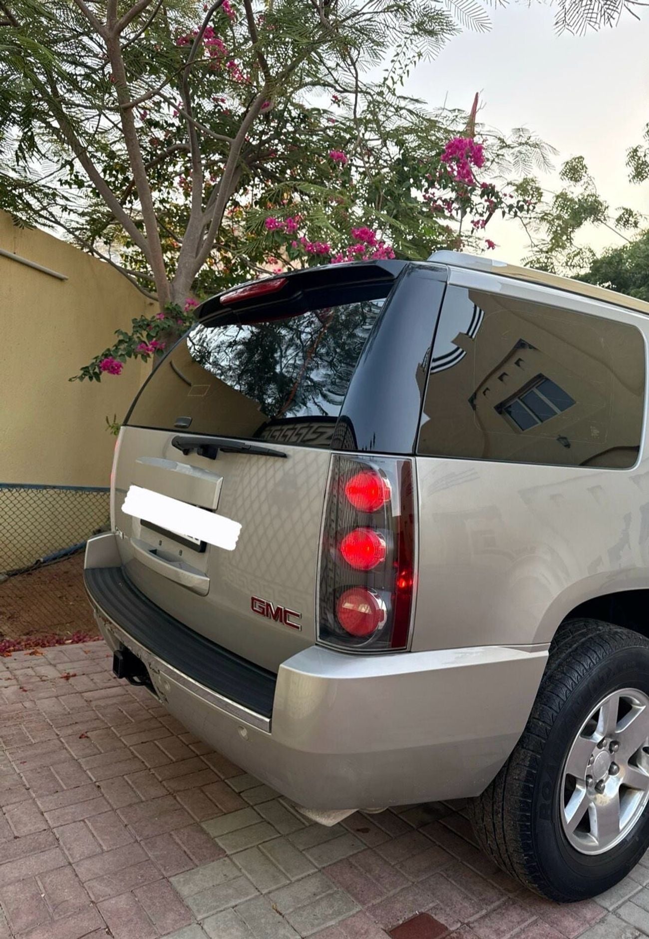 GMC Yukon DENALI