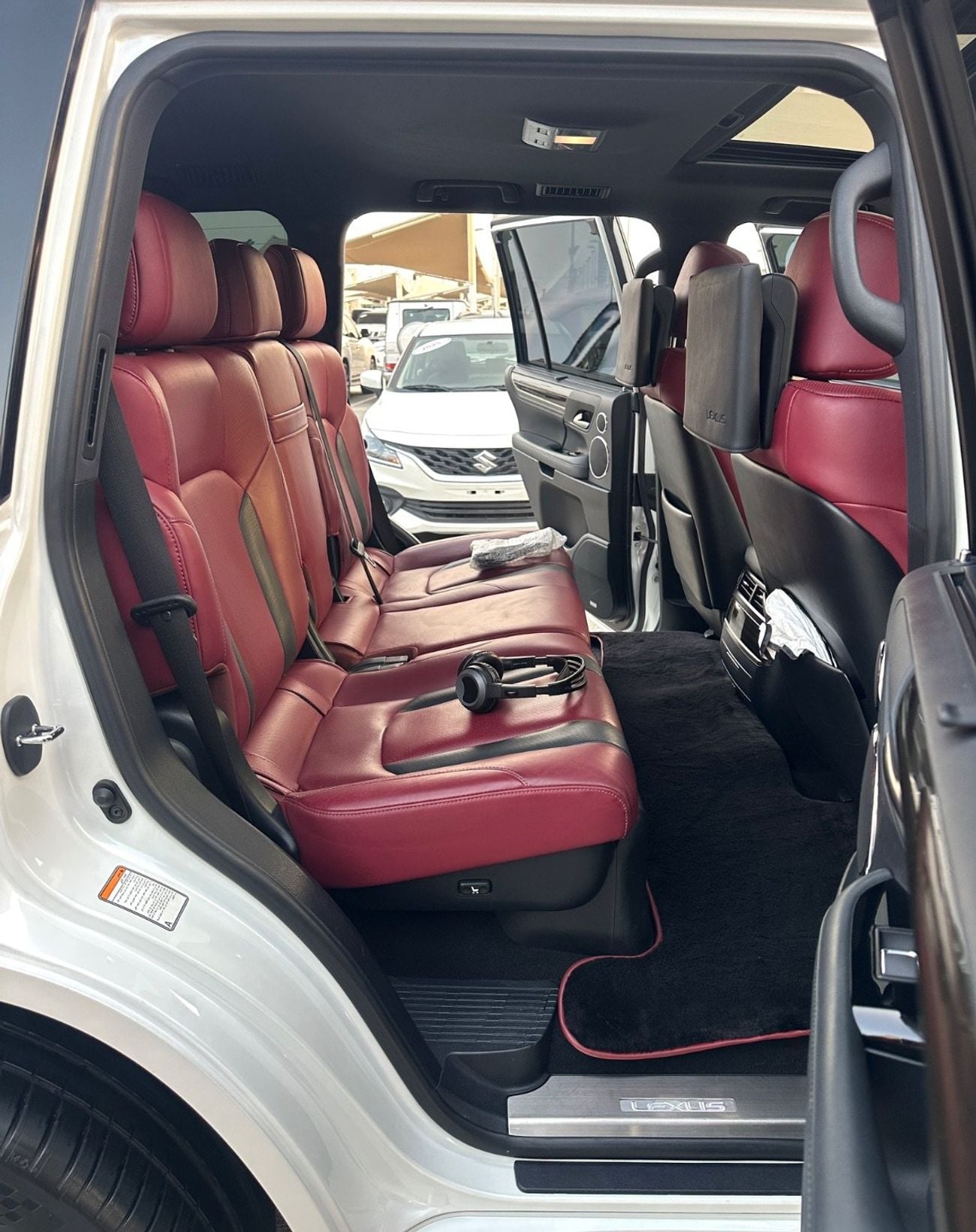 Lexus LX570 SIGNATURE