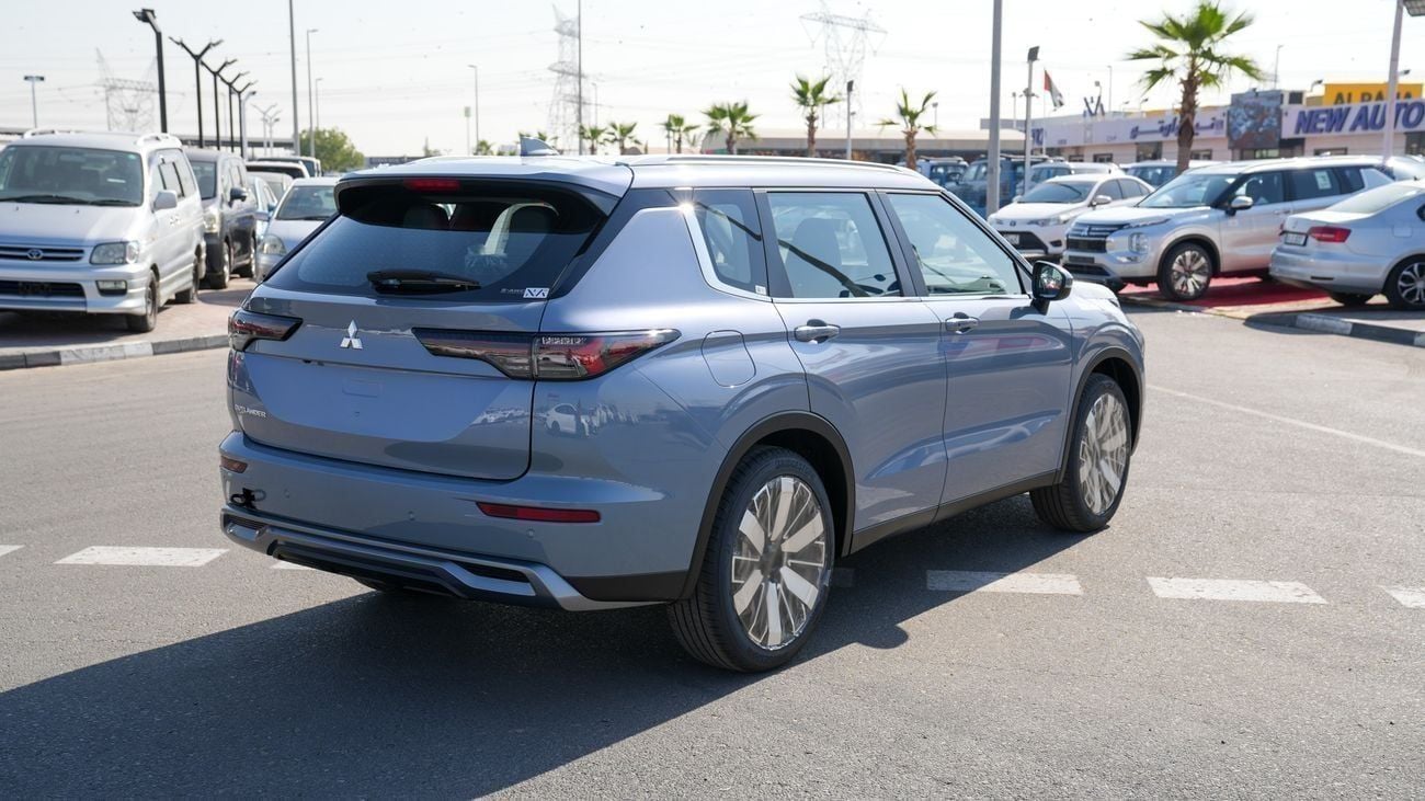 ميتسوبيشي آوتلاندر HIGHLINE ميتسوبيشي أوتلاندر 2026 – (G06) 2.5 لتر | SUV بسبعة مقاعد | مواصفات الخليج |