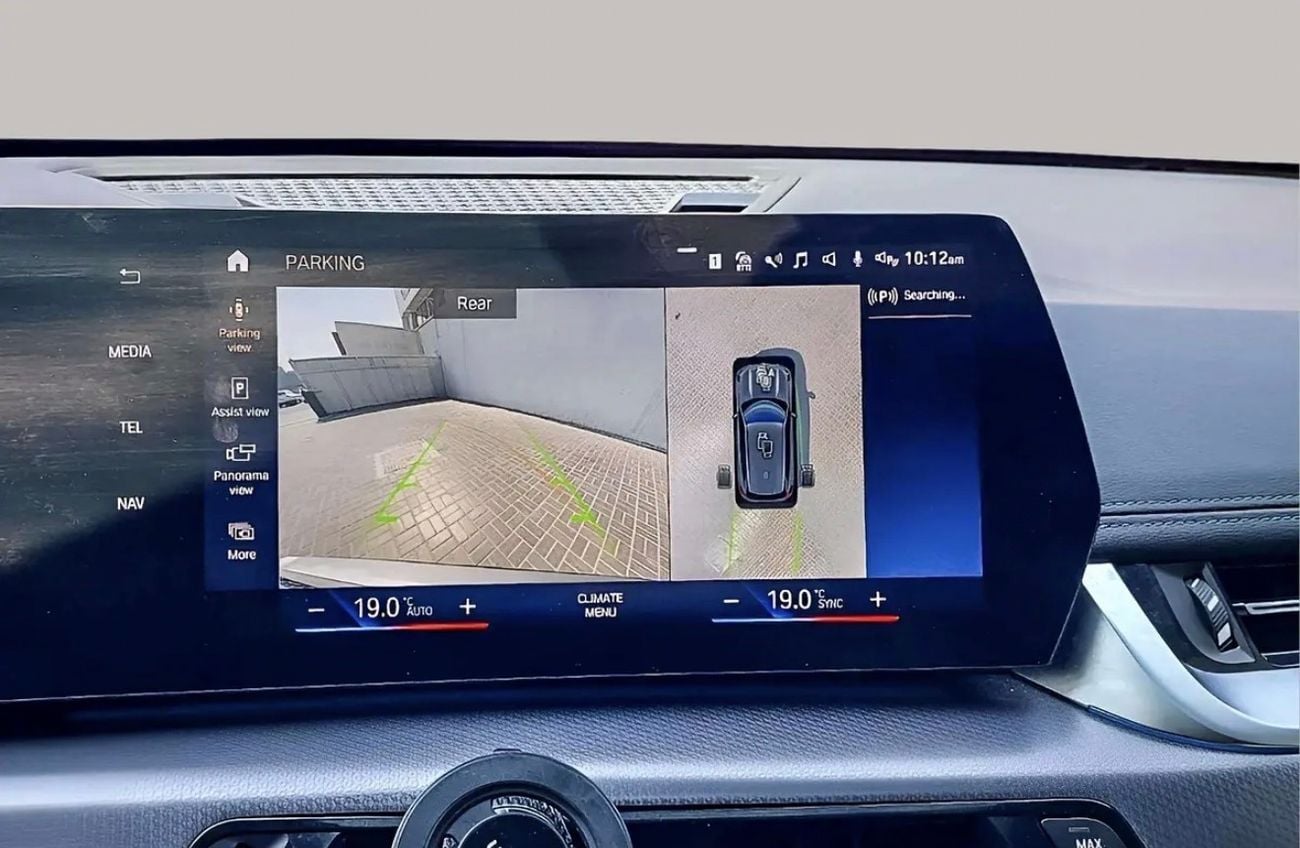 بي أم دبليو iX1 XDRIVE30 لوكس M SPORT PACKAGE